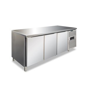 Tavolo refrigerato tre ante